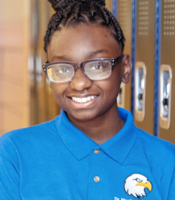 Nasje – Cropped Portrait